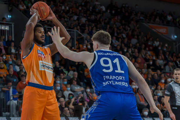 让这一战术 让这一战术