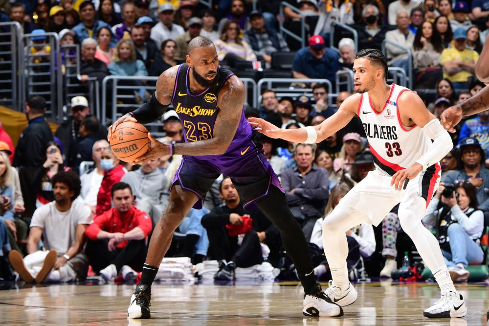 不仅仅是伟 不仅仅是伟