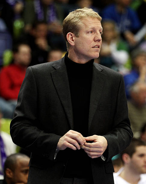 正式宣布签 正式宣布签